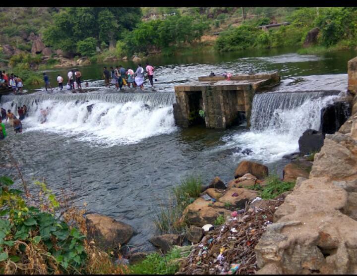 Hotel Gowri Sankar Ambāsamudram Esterno foto